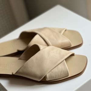 Everlane Day Crossover in Cream size 7.5